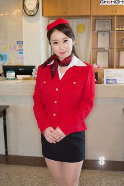 粉嫩小泬无套白浆流出