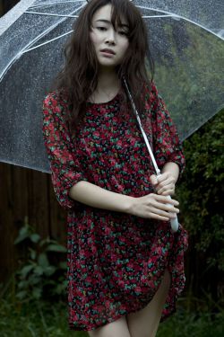 隔壁的邻居深田咏美