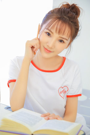 美丽小蜜桃