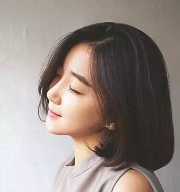 古早甜妹发型，回忆中的那些甜美发式与时尚变迁