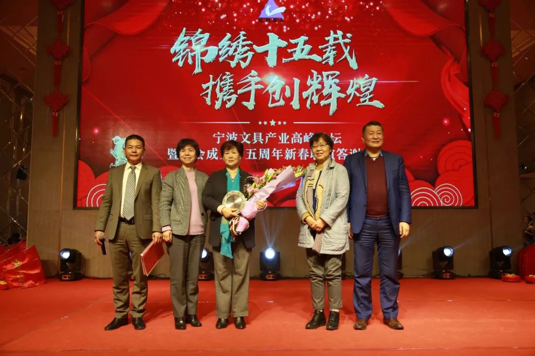 沈忆劭 第3页