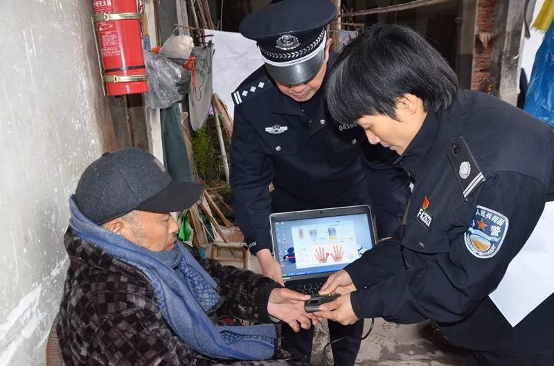 一线传真上海公安，践行枫桥经验 守护社区平安 大居小田在身边