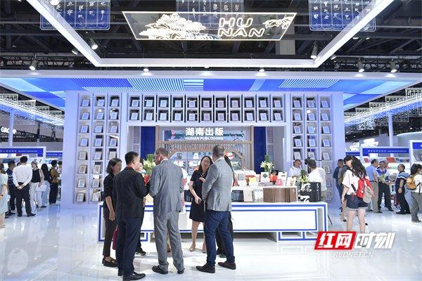布勒集团进博组团首秀，展现高端设备新风采