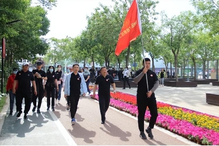 中国经济如何持续激发向新力？