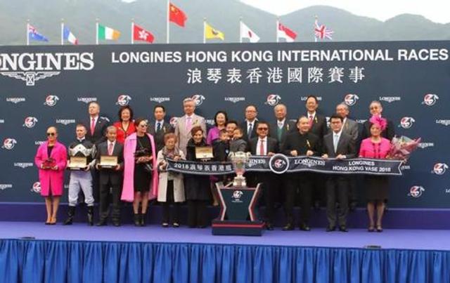 香港举办2024浪琴香港国际赛事，热烈赛况引民众热情观赛