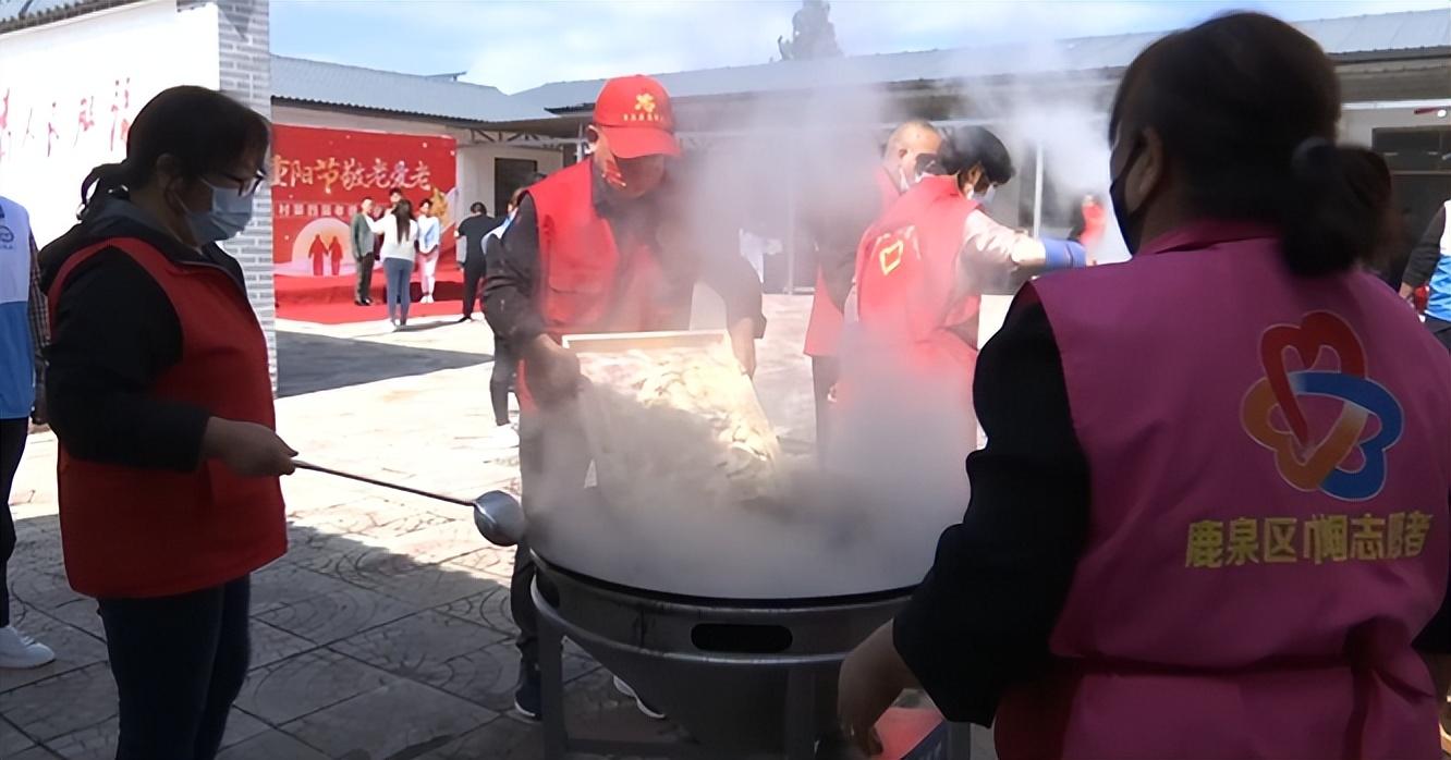 老有所依，智能科技成康养产业新风口，机器人能否替代人类关怀？