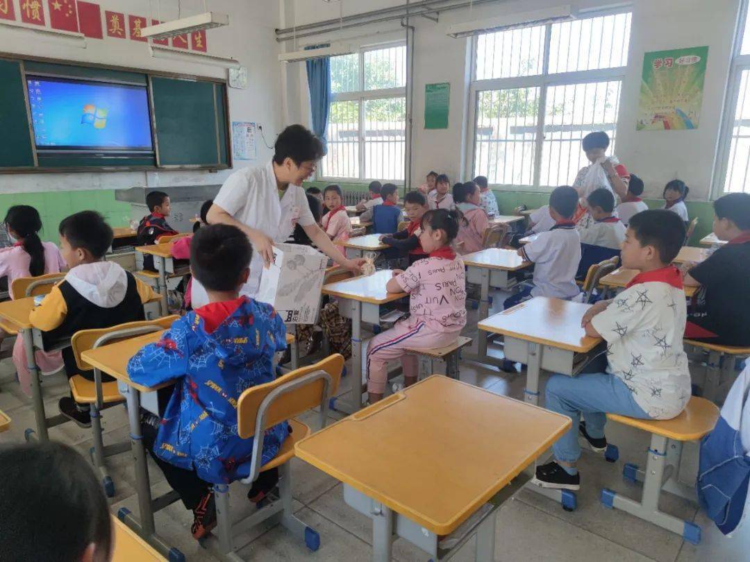 刘雅雯